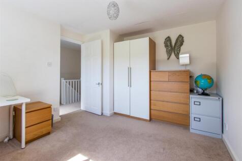 Fields Park Road 105-13.jpg