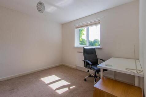 Fields Park Road 105-12.jpg