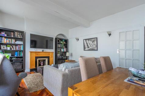 Dunraven House 8-4.jpg