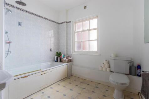 Dunraven House 8-9.jpg