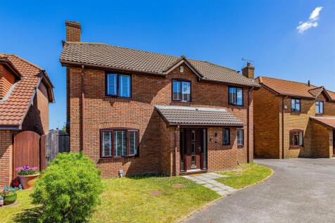 Baynton Close 15-1.jpg