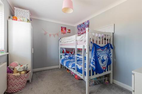 Baynton Close 15-10.jpg