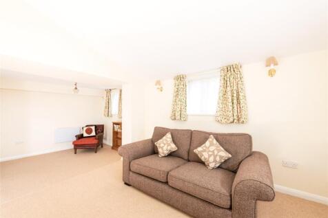 Sitting/Dining Room