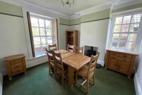 Dining Room.jpg