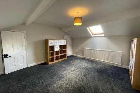 Attic Room.jpg