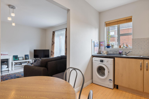 39 st Francis Close, Sheffield 04_297.png