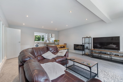 Apt 24, Claredon Court, Sheffield 07_297.png