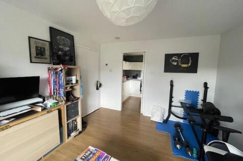 Living room 2.jpg