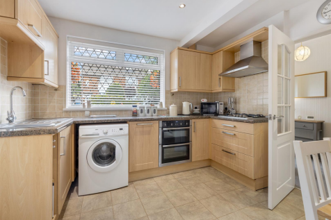 16 Newfield Green Rd, Sheffield  03_297.png