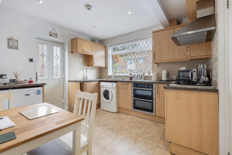 16 Newfield Green Rd, Sheffield  04_297.png