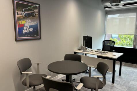Exec Office 2.jpeg