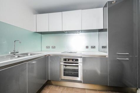 Lounge/ Kitchen