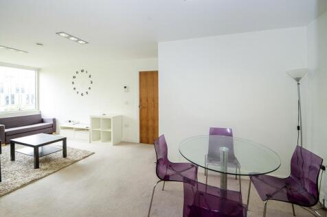 Lounge/ Kitchen