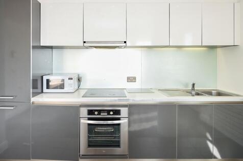 Lounge/Kitchen