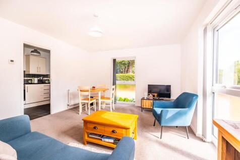 2-redlands-cromwe...