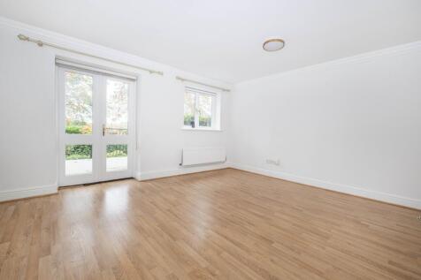 2-bowater-house-1...