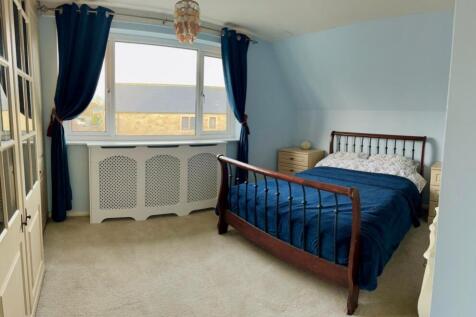 Bedroom Pic1