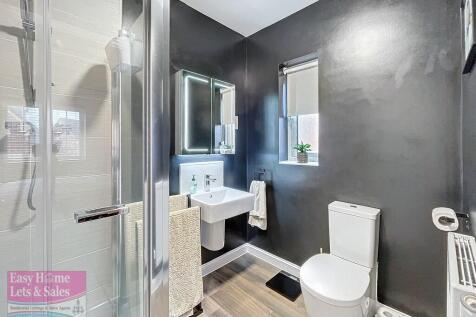 Master En-Suite