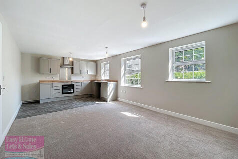 Kitchen / Living ...