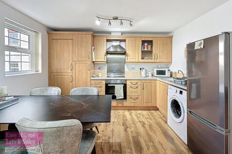 Kitchen/Dining Ro...