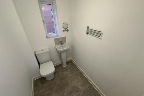 Cloakroom/wc