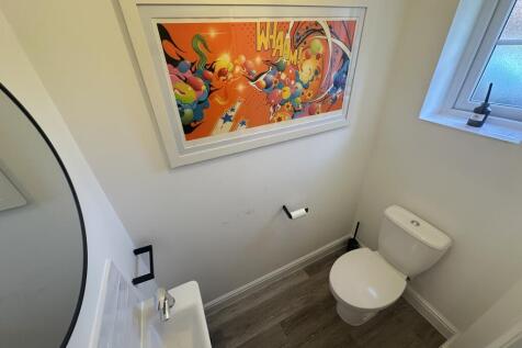 Cloakroom/wc