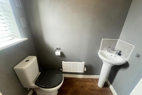 Cloakroom/wc
