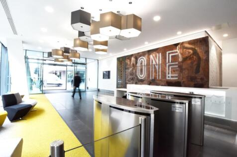 One New York Street - Reception