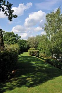 Manchester Green - Landscaped Grounds