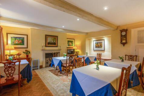 Breakfast Room