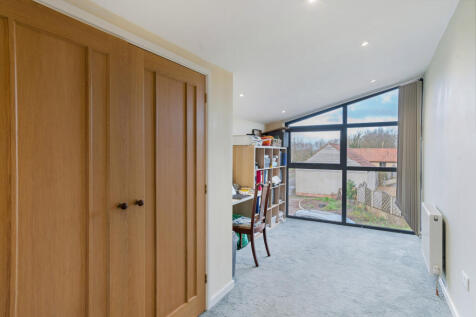 Bedroom/Study