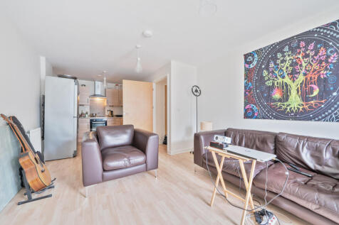 Living Room/Kitchen