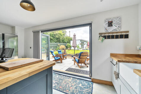 Kitchen/Bi-Folding Doors