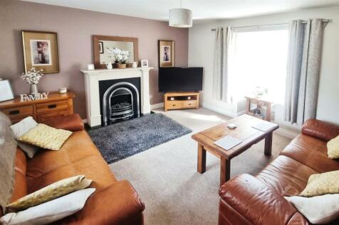 vicarage close.jpg