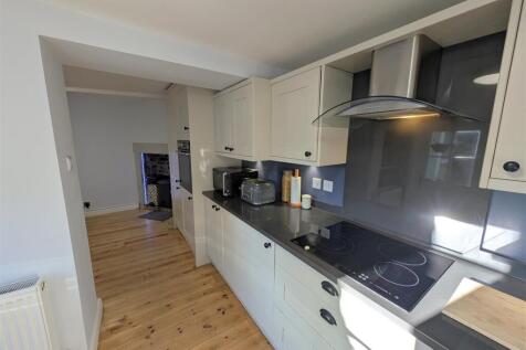 Open Plan Kitchen and Dining Room
