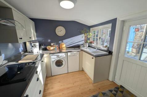 Open Plan Kitchen and Dining Room