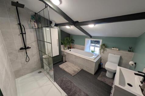 Bathroom / WC