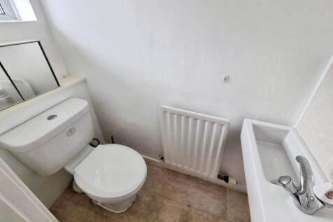 pbox-bathroom-334806.jpg