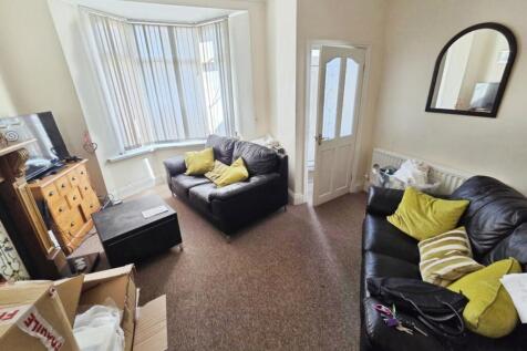 pbox-living_room-325894.jpg