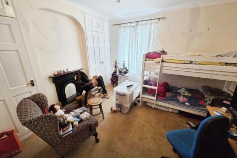 pbox-living_room-325894.jpg