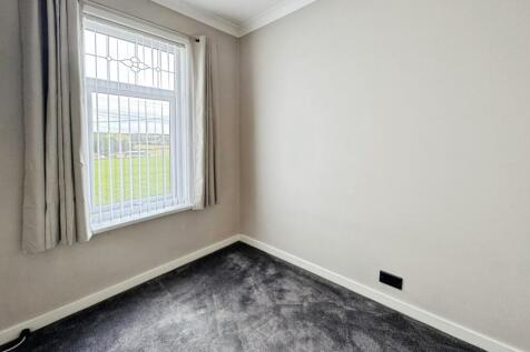 pbox-bedroom-326135.jpg