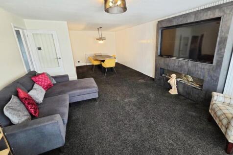 pbox-living_room-329729.jpg