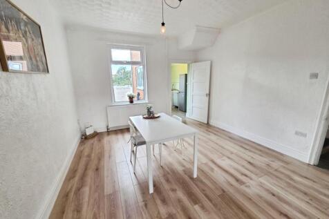 pbox-living_room-329742.jpg