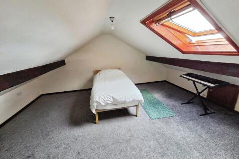 pbox-bedroom-329742.jpg