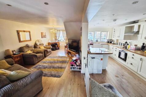 pbox-living_room-335026.jpg
