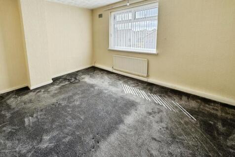 pbox-bedroom-335321.jpg
