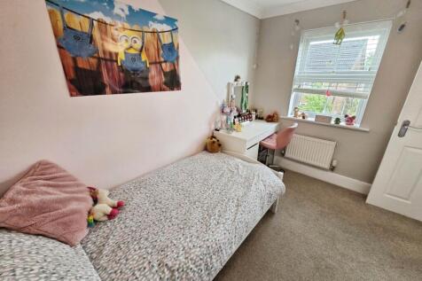 pbox-bedroom-337452.jpg