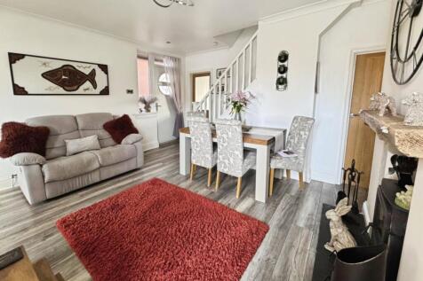 pbox-living_room-339709.jpg