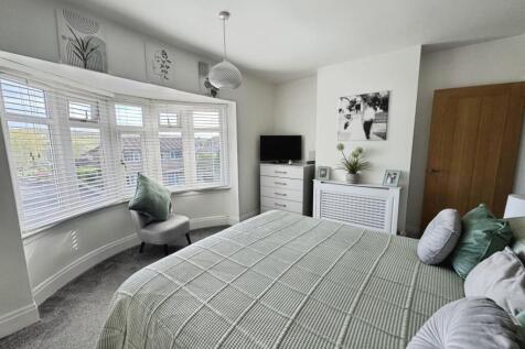pbox-bedroom-339709.jpg