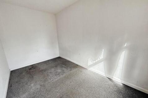 pbox-bedroom-339195.jpg